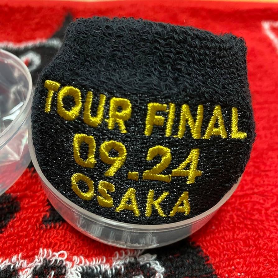 B&#39;z - B&#39;z OSAKA FINALファイナル限定 チャーム２種 リストバンド２種 B'z - B'z OSAKA FINALファイナル限定 チャーム2種 リスト